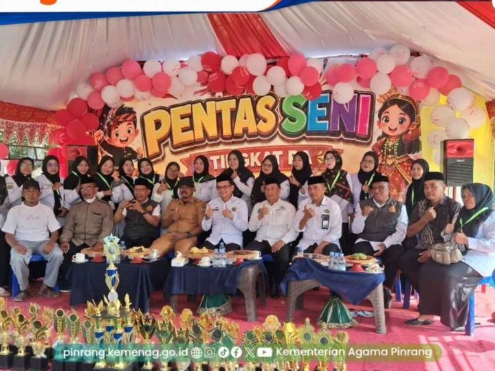 Kakan Kemenag Pinrang Apresiasi Pentas Seni RA, Anak-Anak Tampil Penuh Percaya Diri
