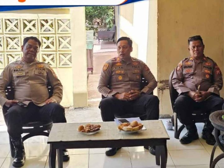 Anev Mingguan Polsek Ujung, Kapolsek Tekankan Peningkatan Kinerja dan Kesiapsiagaan Personel
