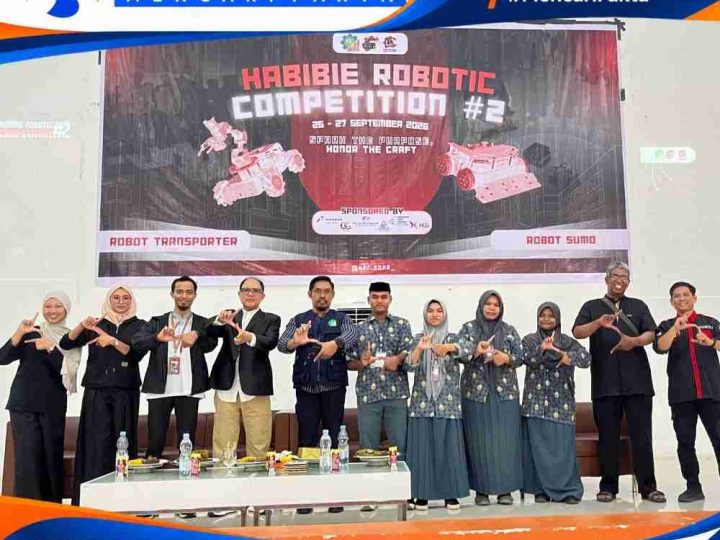 ROBOCOM MAN Pinrang Berlaga di Habibie Robotic Competition #2