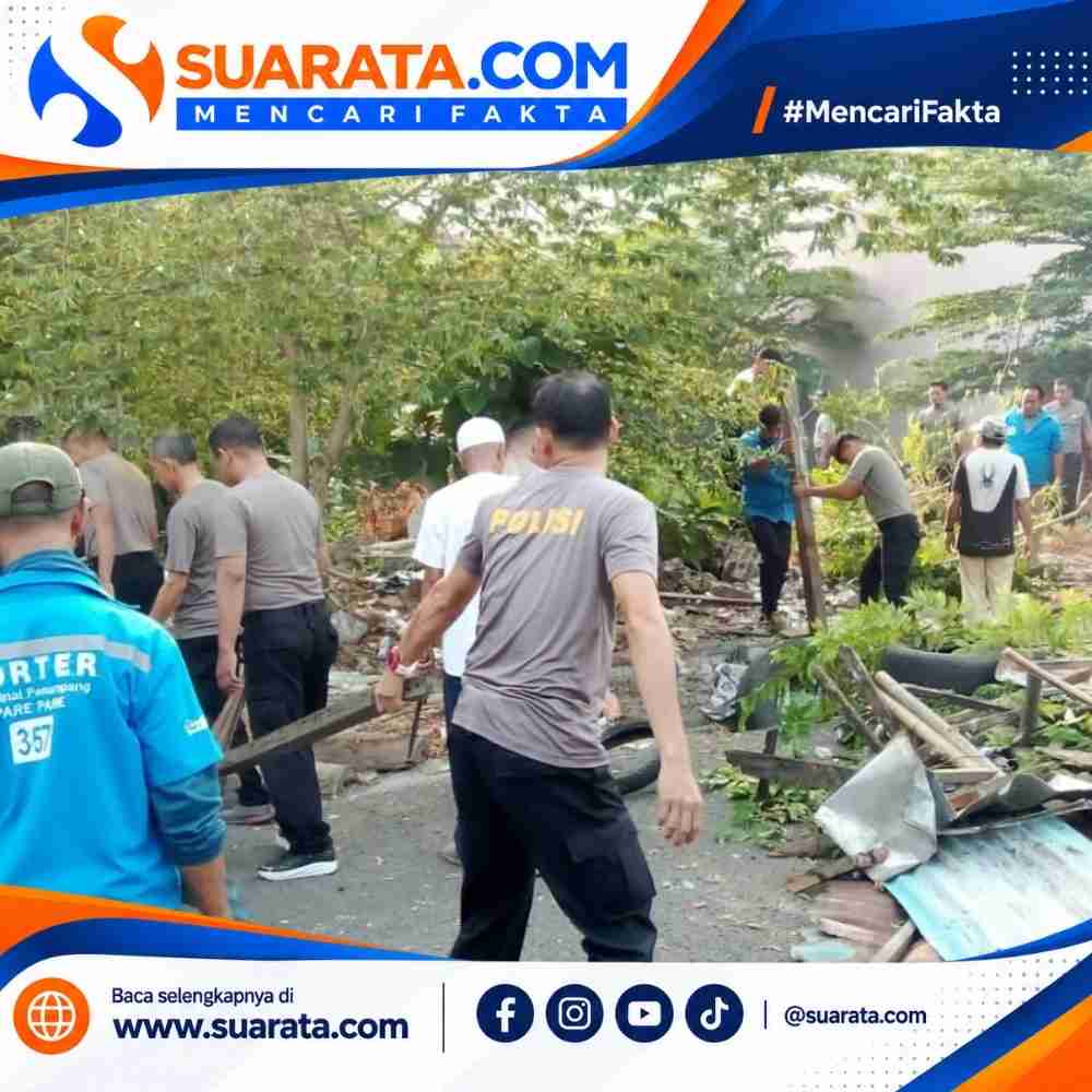 Polsek Ujung Libatkan Personil Lakukan Karya Bakti Bersihkan Lingkungan